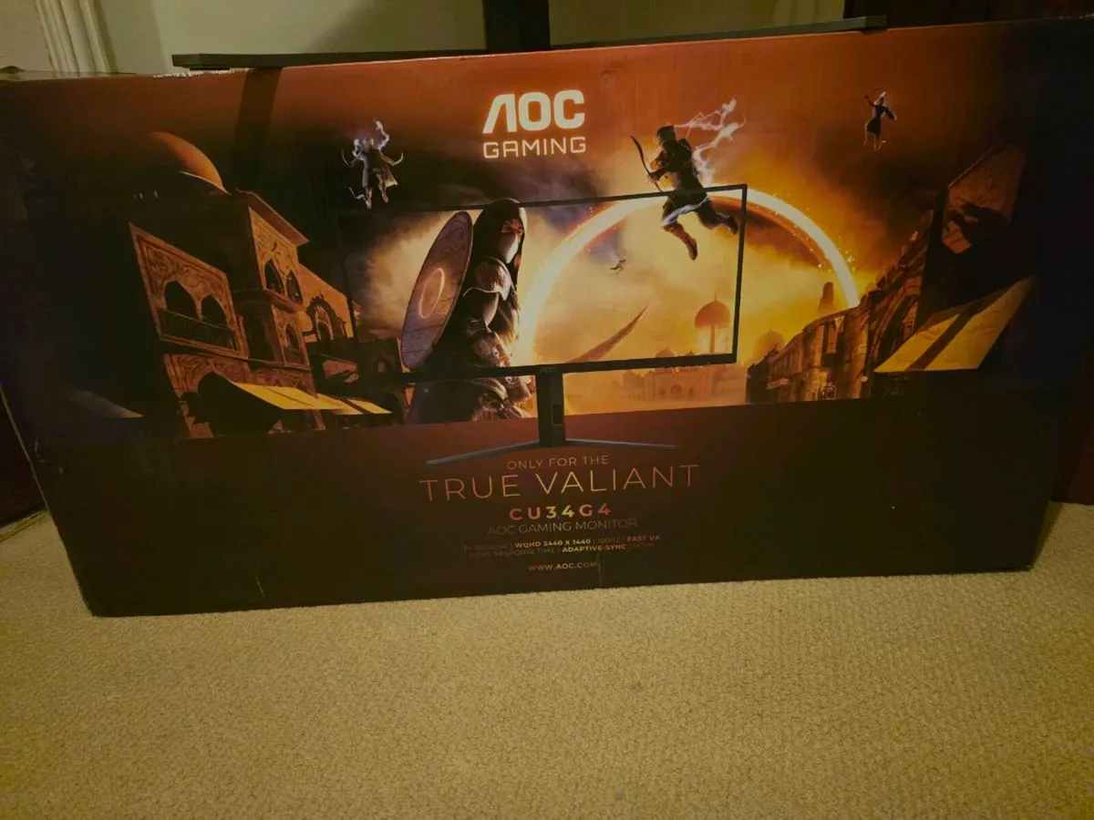 Curved AOC Gaming Monitor - Image 2