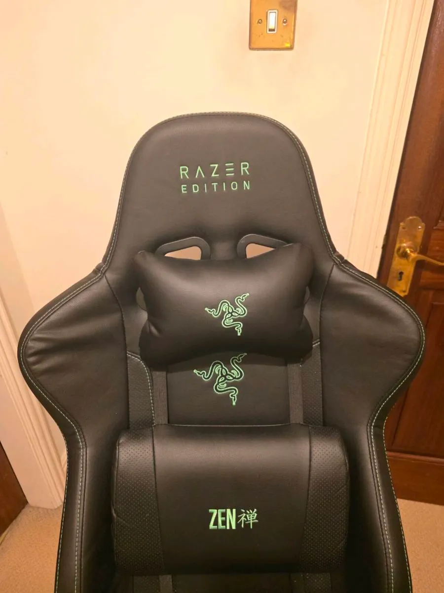 Razer Gaming chair - Image 2