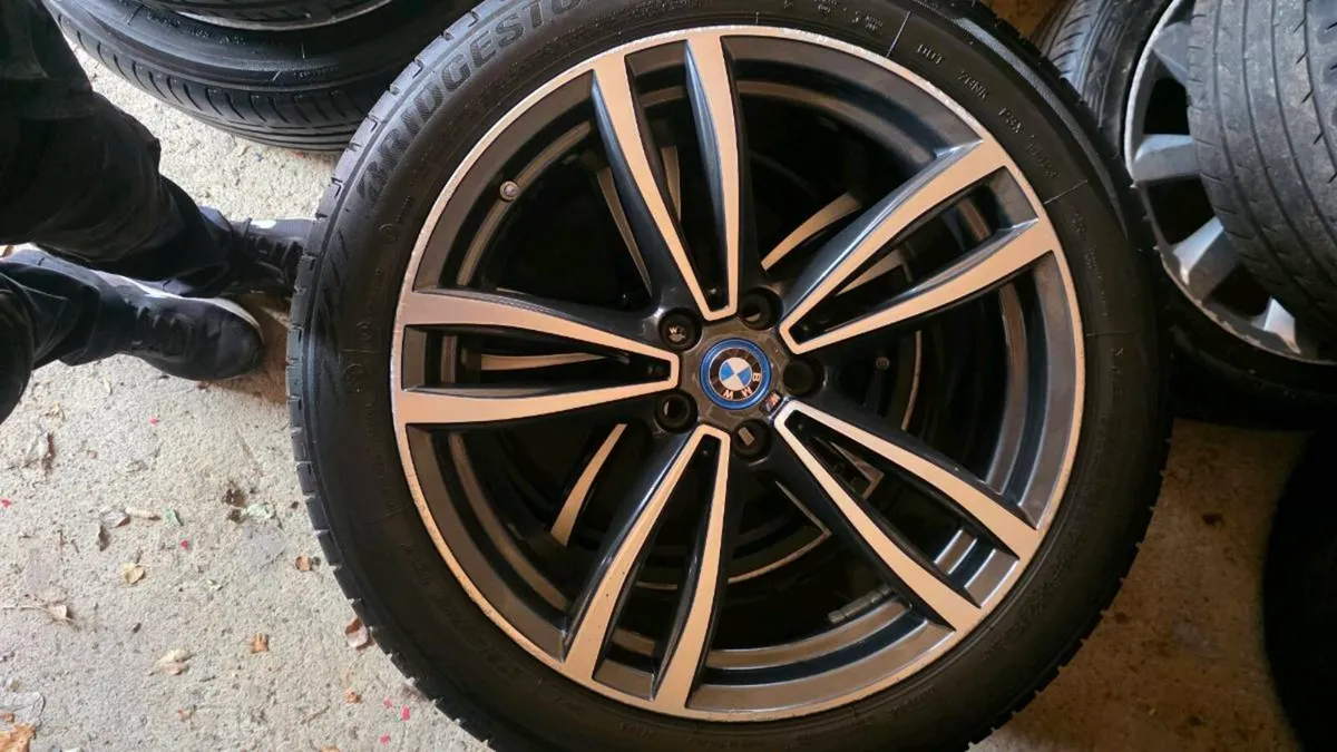 Genuine 19" bmw wheels - Image 1