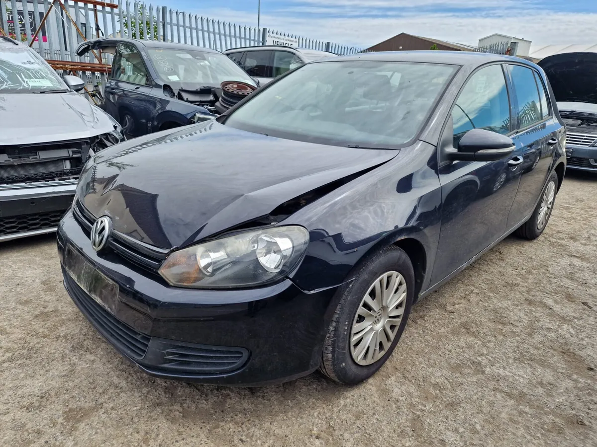 10 VOLKSWAGEN GOLF  1.6 TDI (CAY) FOR BREAKING - Image 2