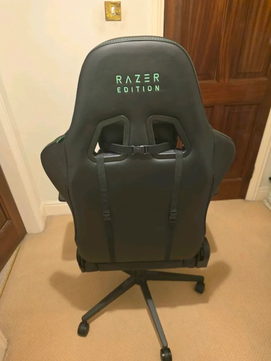 Razer Gaming chair - Image 3
