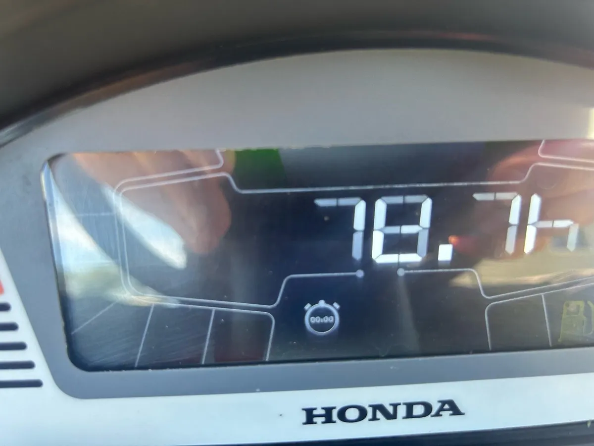 2020 Honda 2417 ride on mower 78.4hrs - Image 4