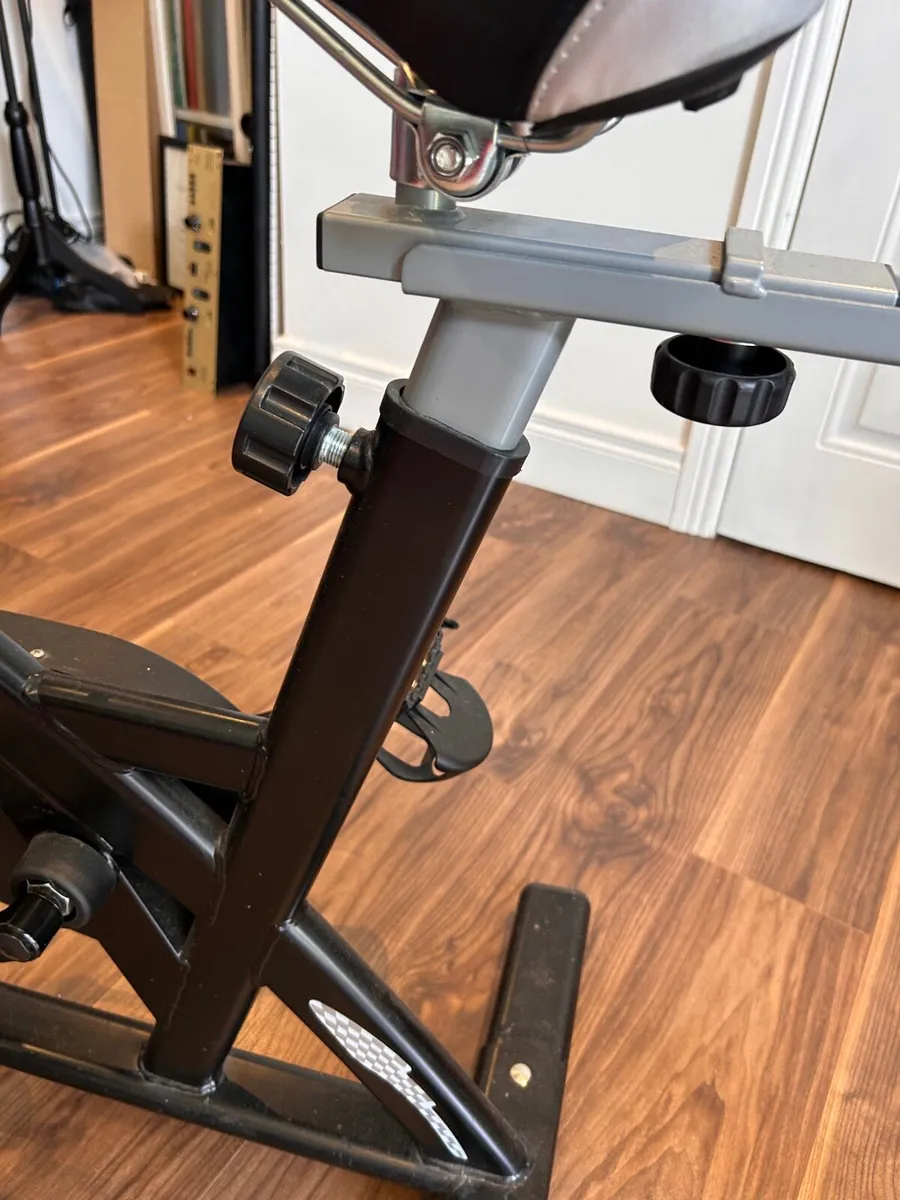 Excercise bike - Image 3