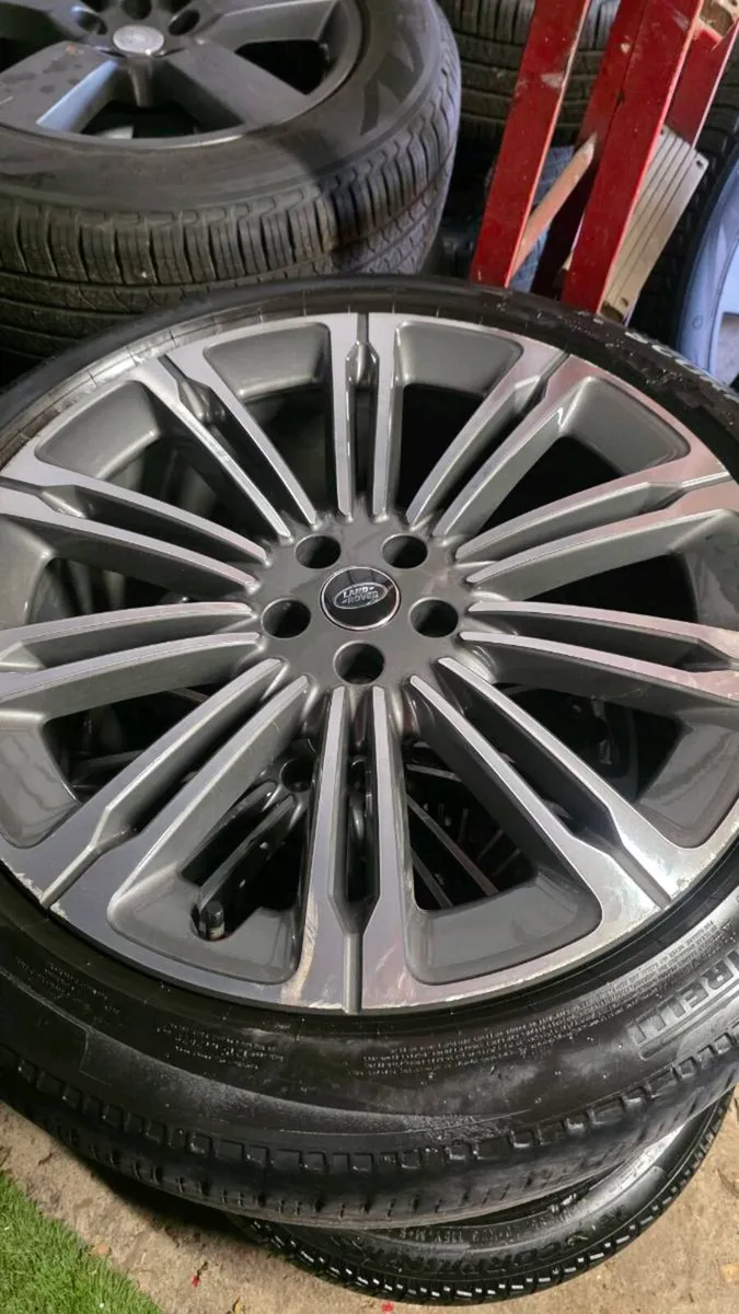 23" genuine Land-rover alloys - Image 3
