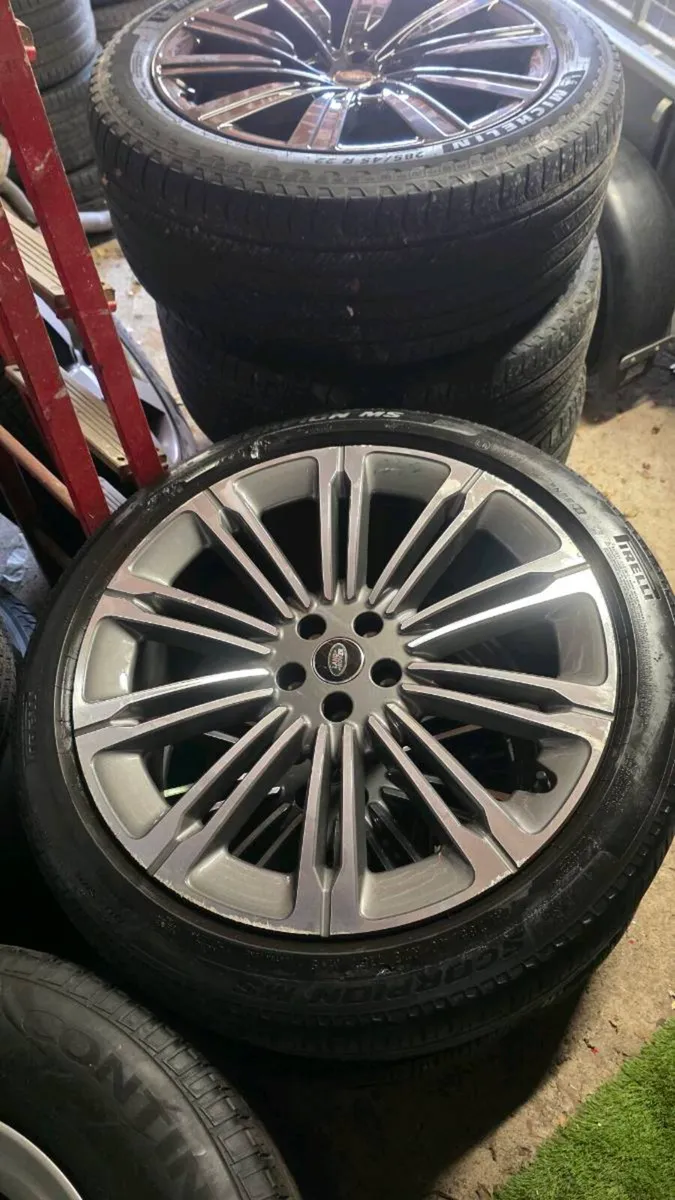 23" genuine Land-rover alloys - Image 4