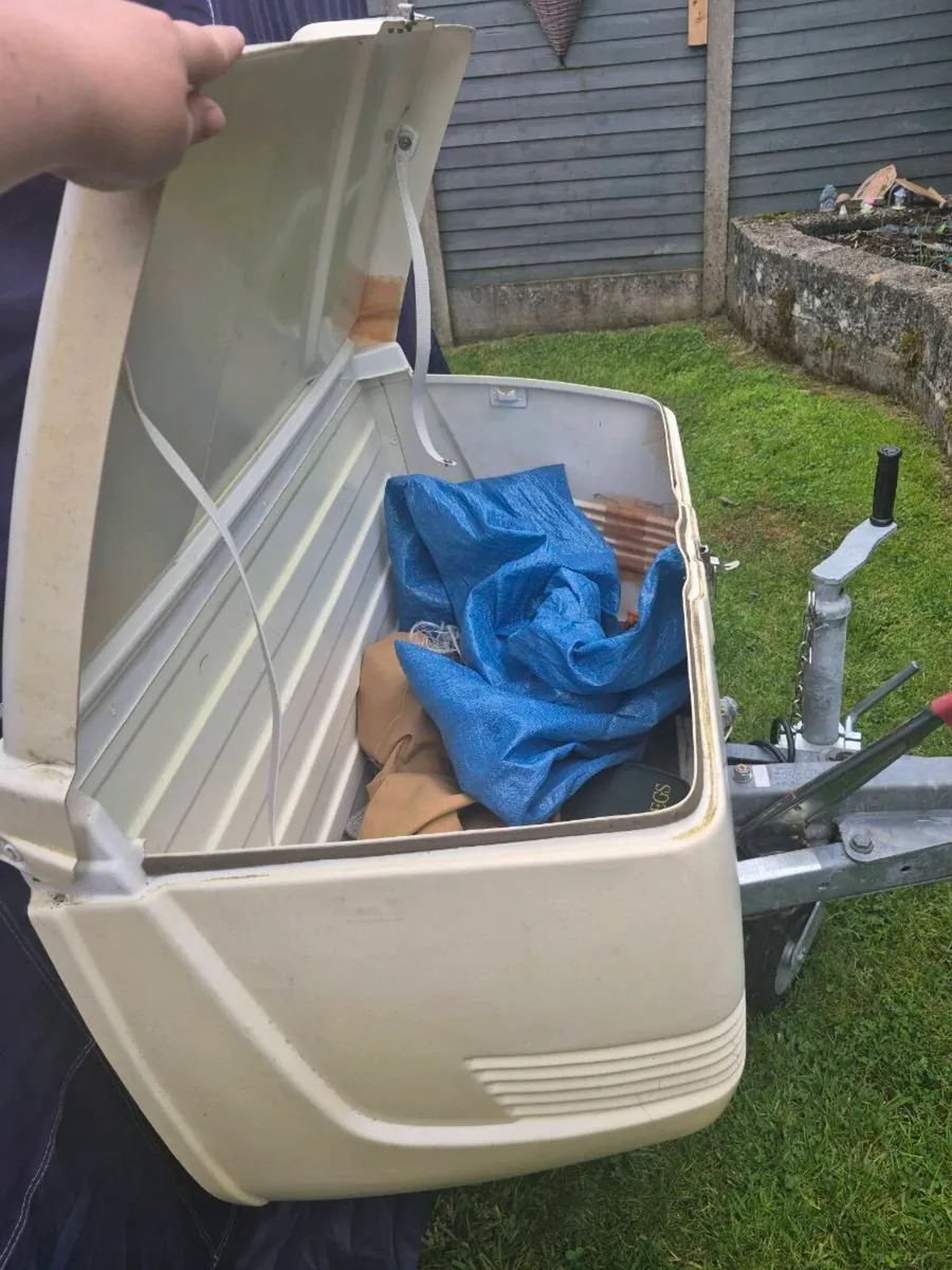Trailer tent - Image 2
