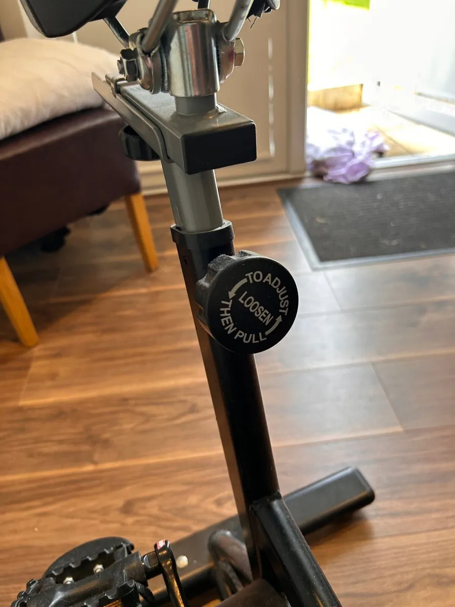 Excercise bike - Image 2