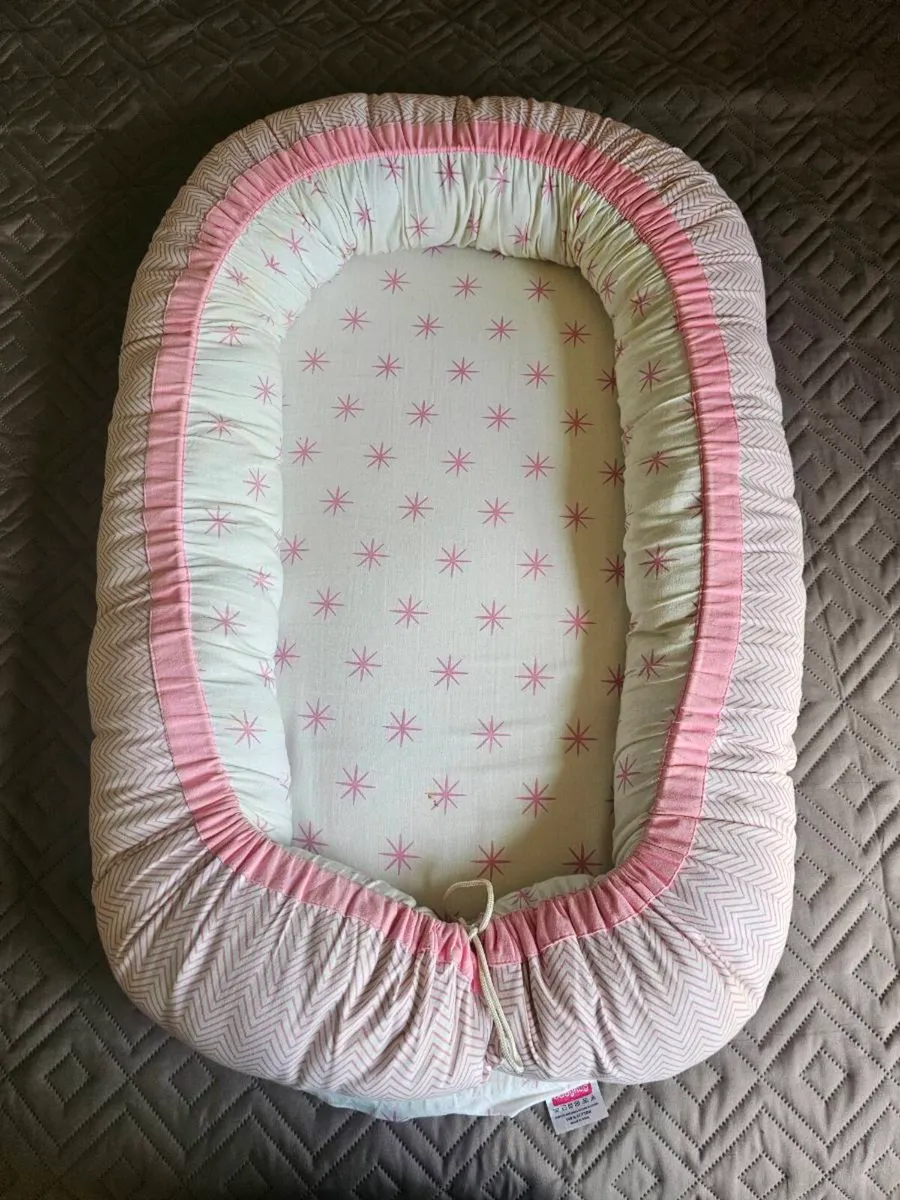 Baby pram, moses basket - Image 4