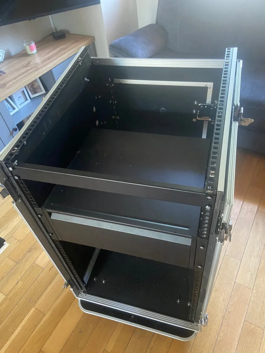 16u Heavy duty rack flightcase - Image 1
