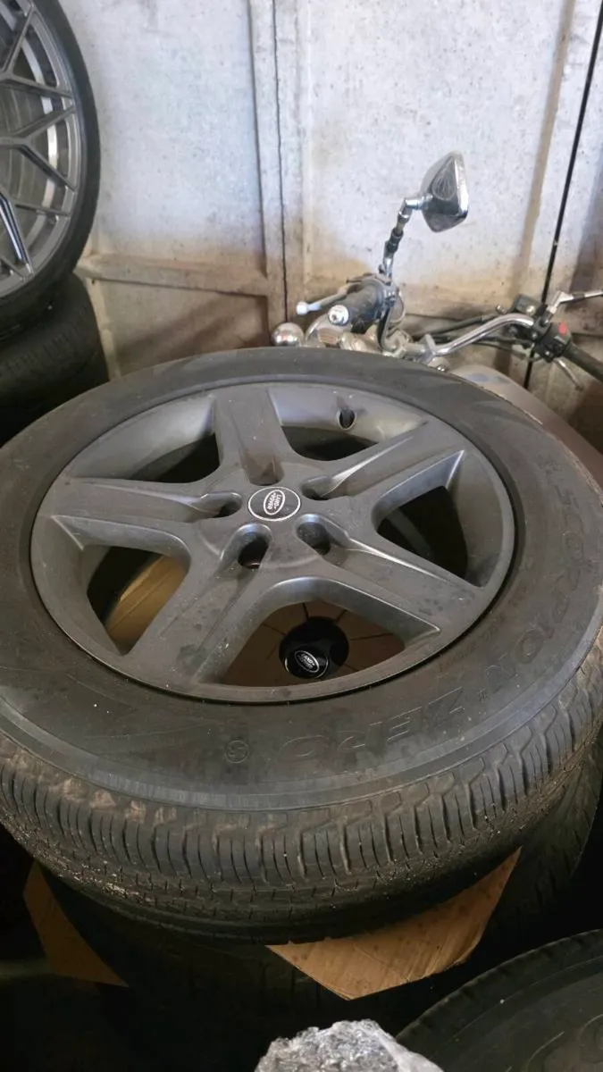 20" Defender alloys - Image 1