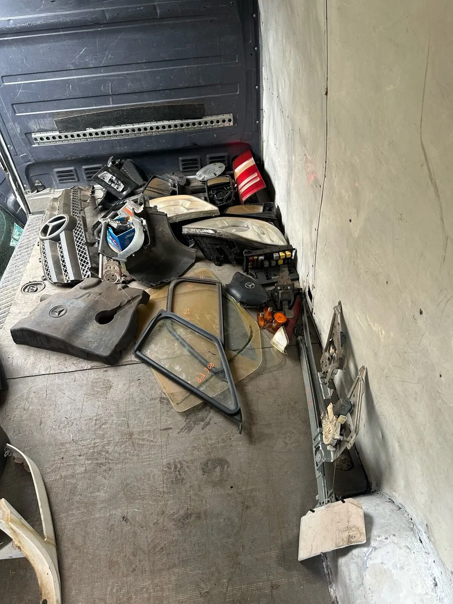 Sprinter for parts - Image 4