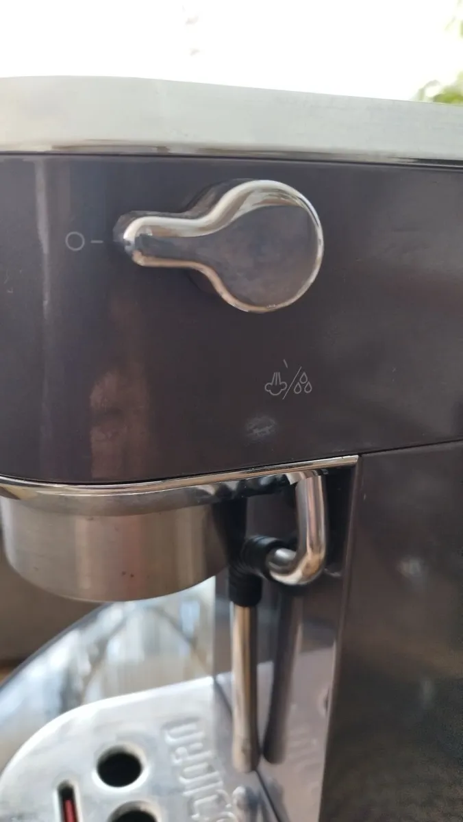 Delonghi coffee machine - Image 2