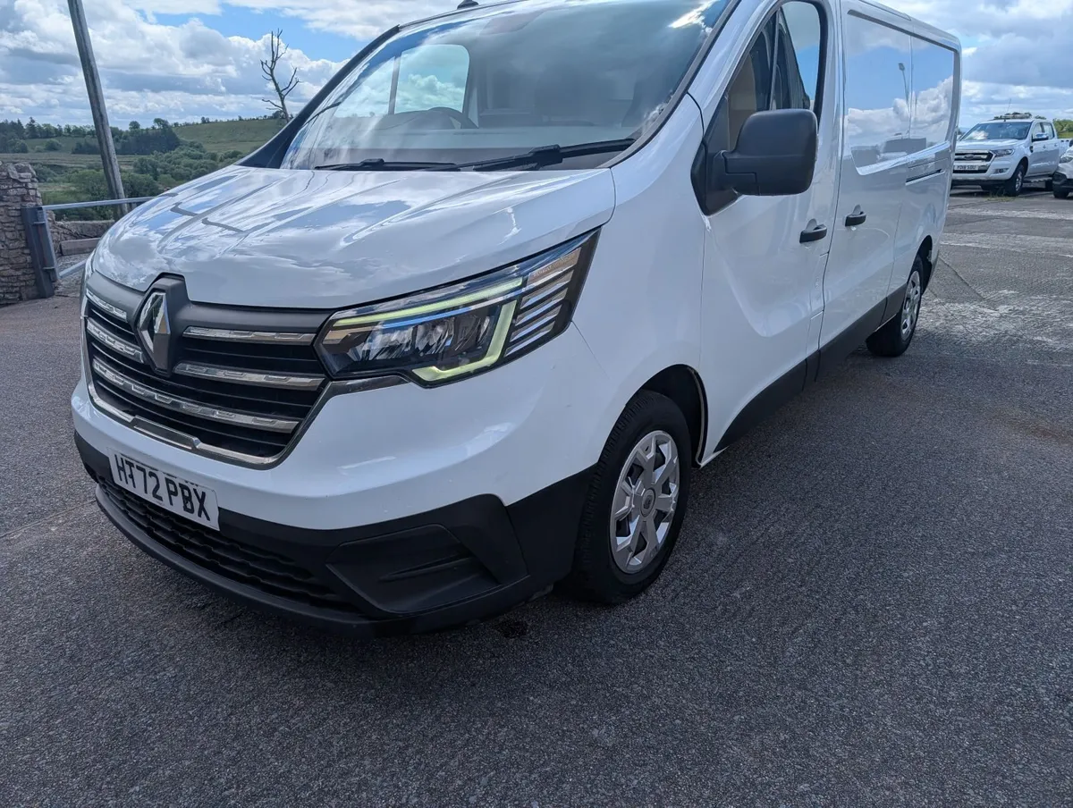 Renault Trafic 2023 - Image 2