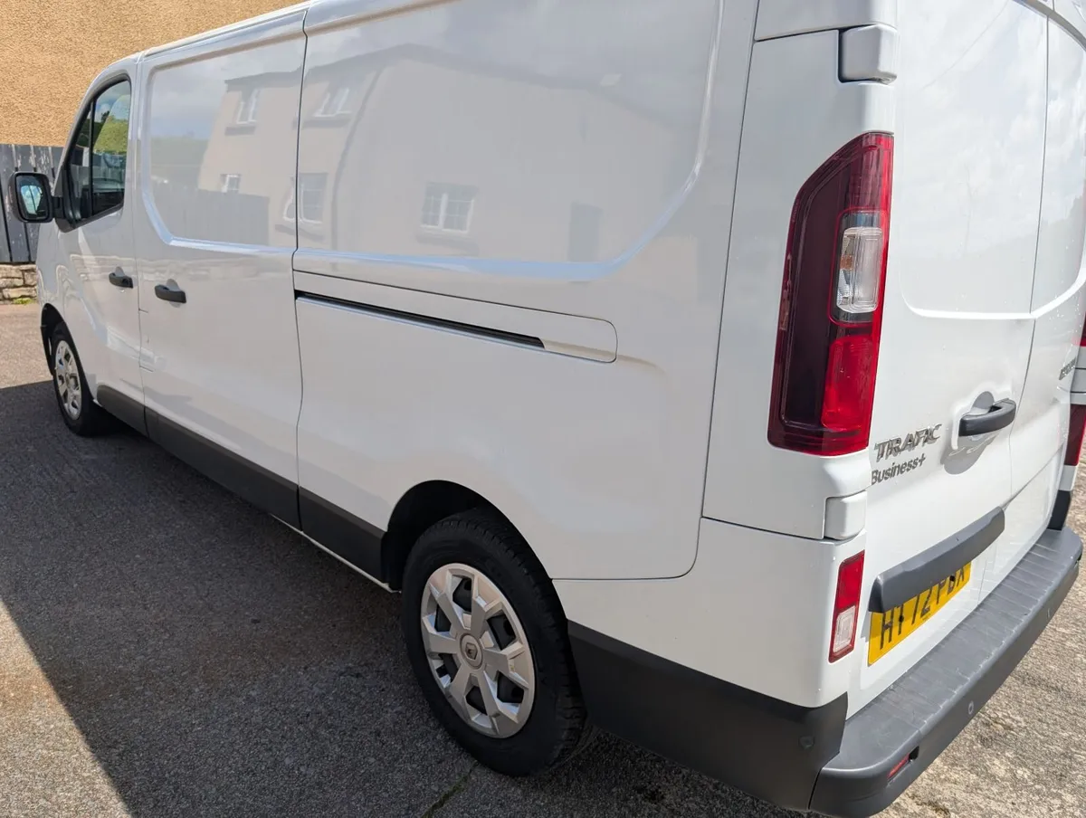 Renault Trafic 2023 - Image 3