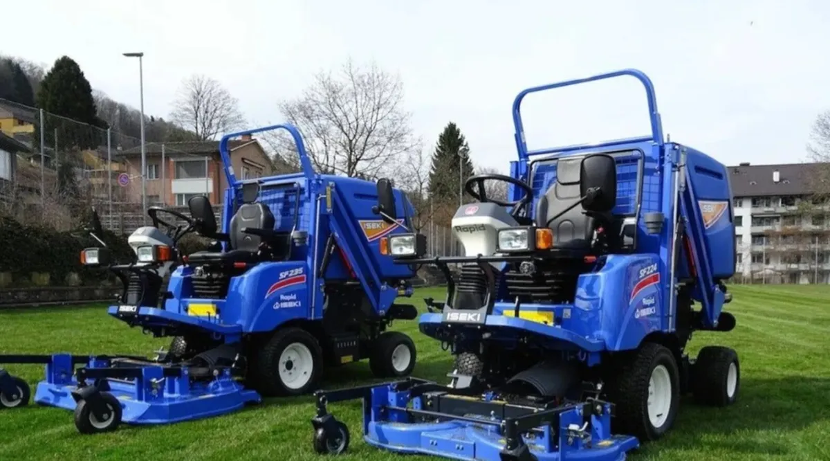 Iseki SF237 mower due into stock - Image 3