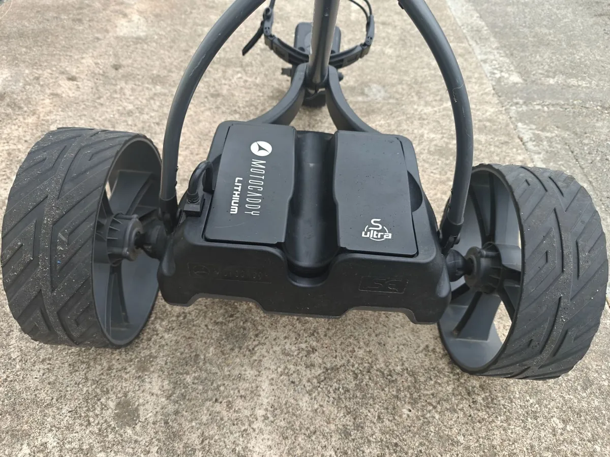 Motocaddy SE Electric Golf Trolley - Image 4