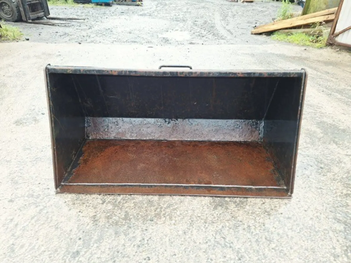 Rossmore 5' Bucket - Tanco Hooks - Image 2