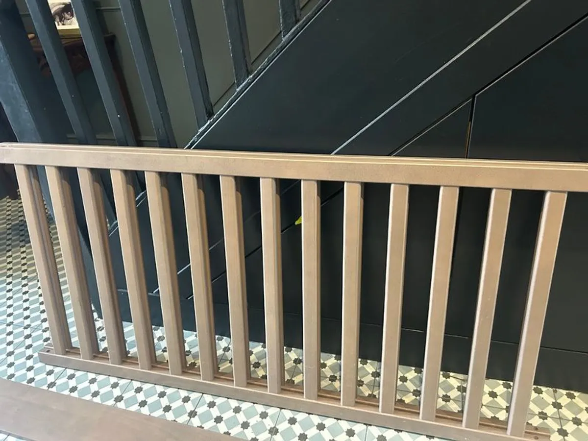 Cot - Image 1