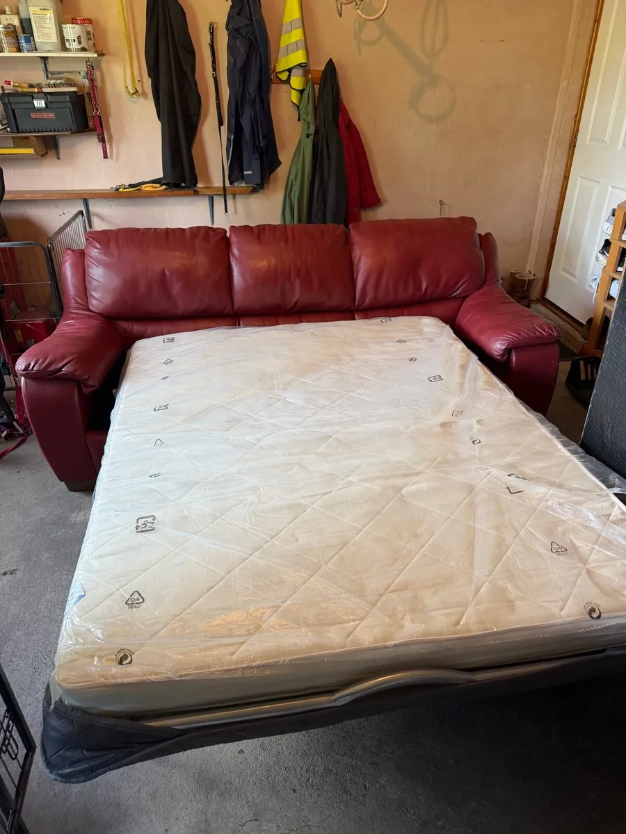 Free sofa bed - Image 2