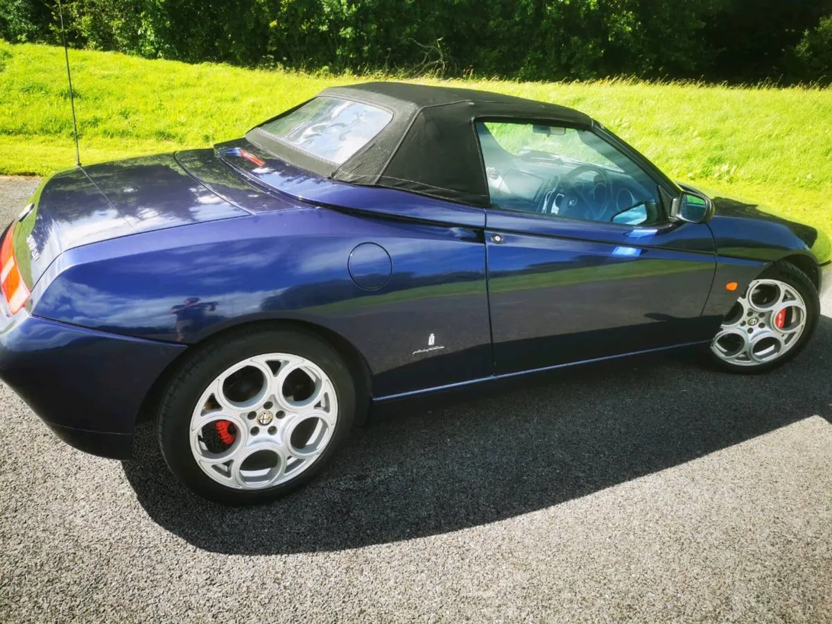 Alfa Romeo 3.0l spider - Image 2