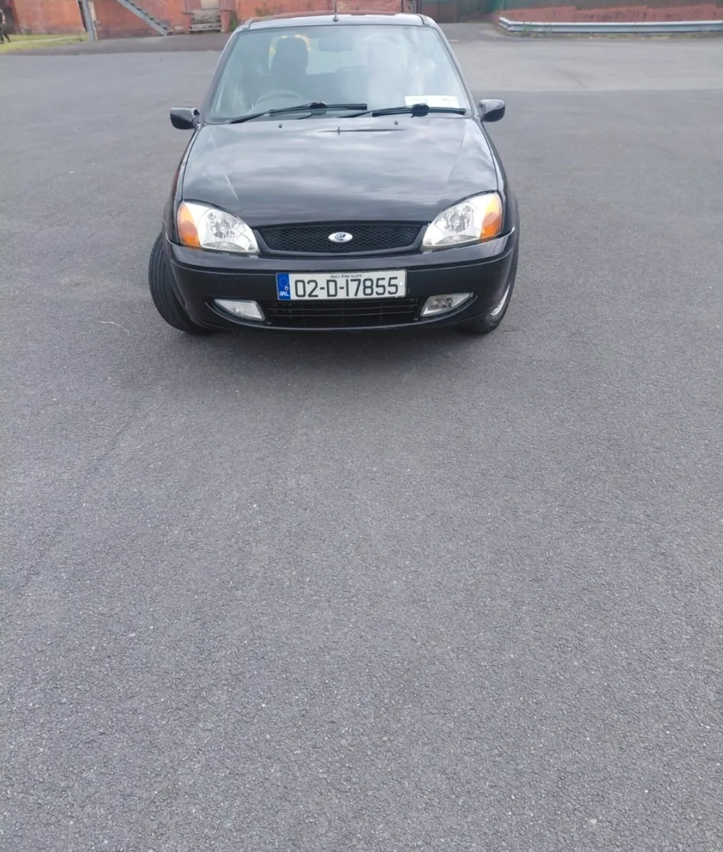 Classic Fiesta Ghia zetec - Image 2