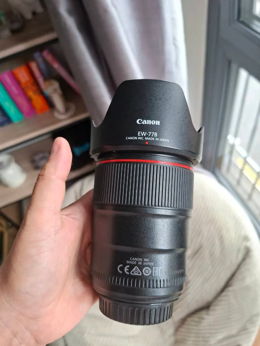 Canon EF 35mm f/1.4L II USM with Canon adapter - Image 2