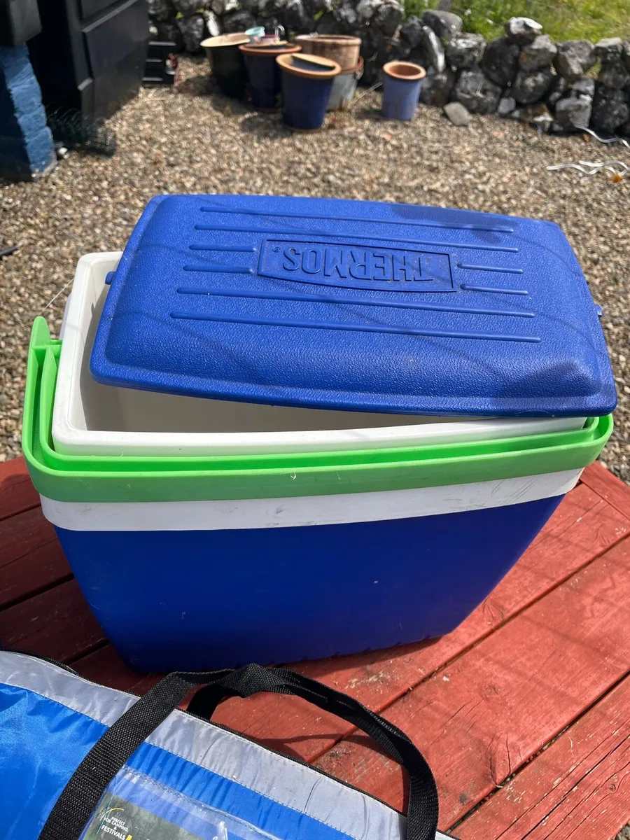 Camping gear - Image 2