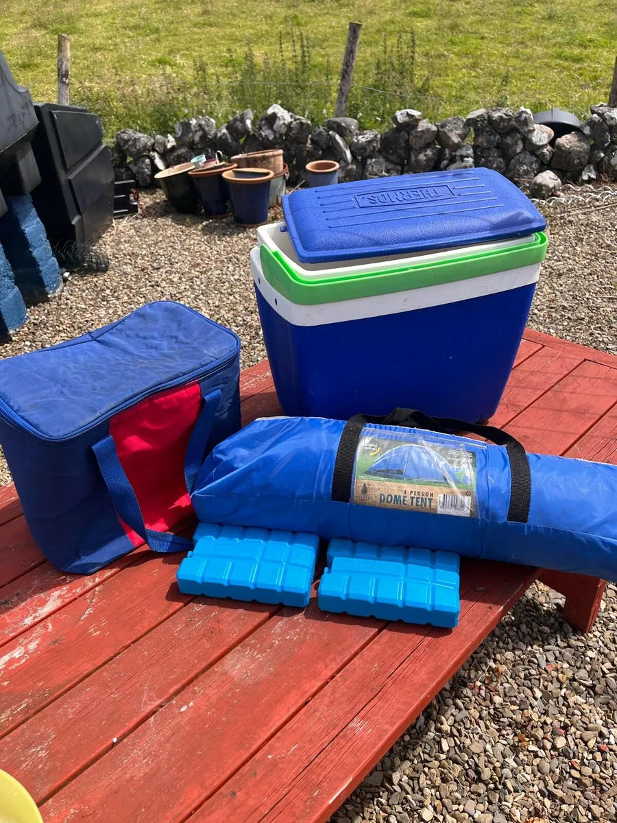 Camping gear - Image 4