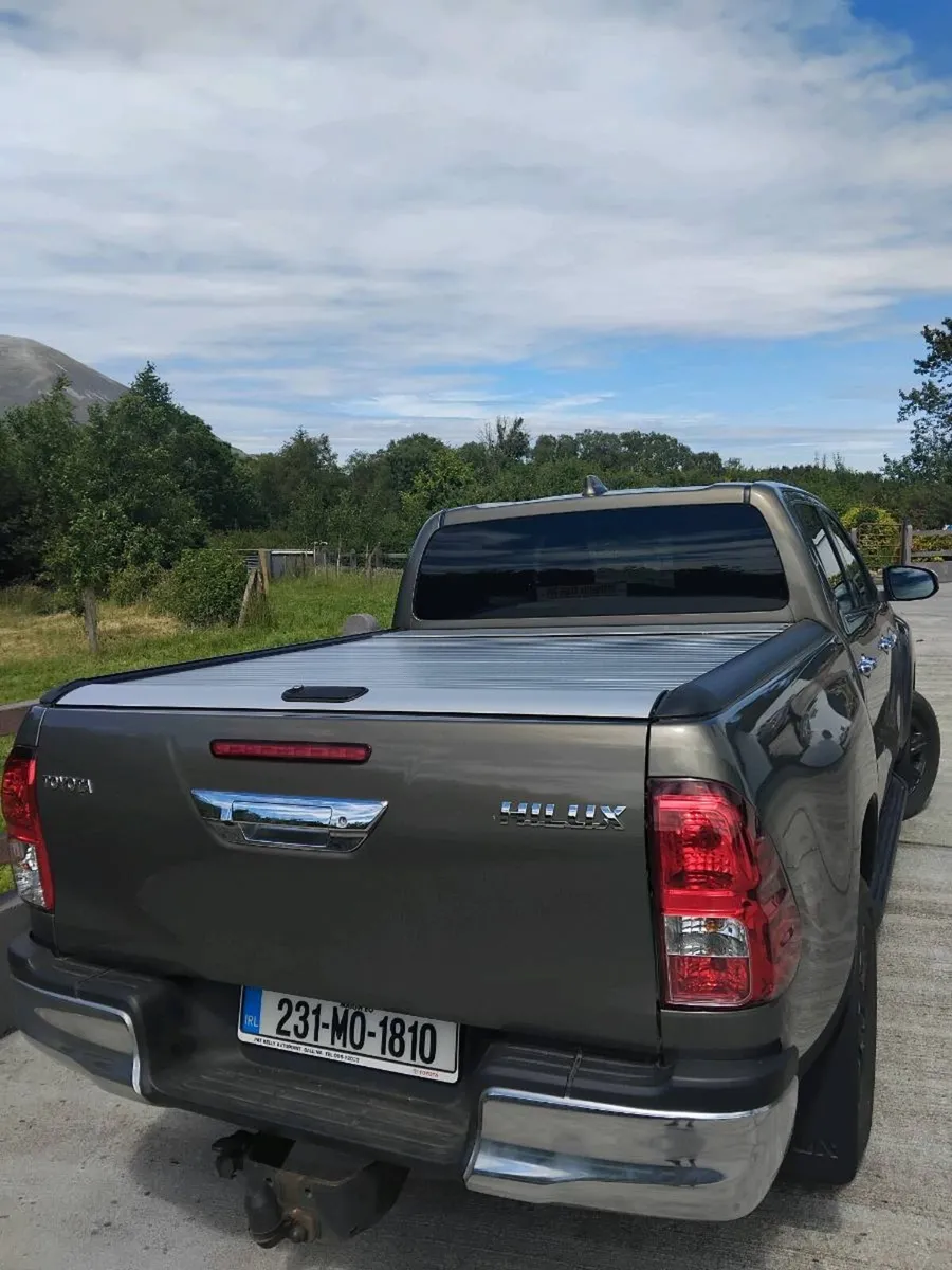 Toyota hilux - Image 4