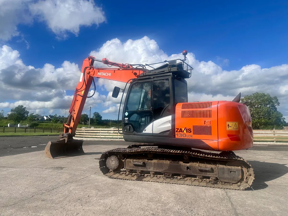 2013 Hitachi ZX130-5 - Image 2