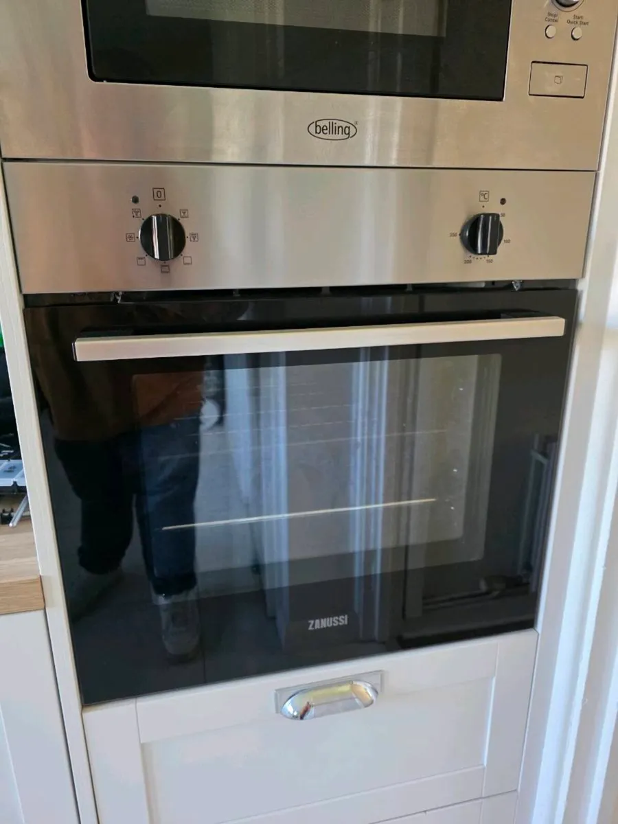 zanussi oven for sale great condition