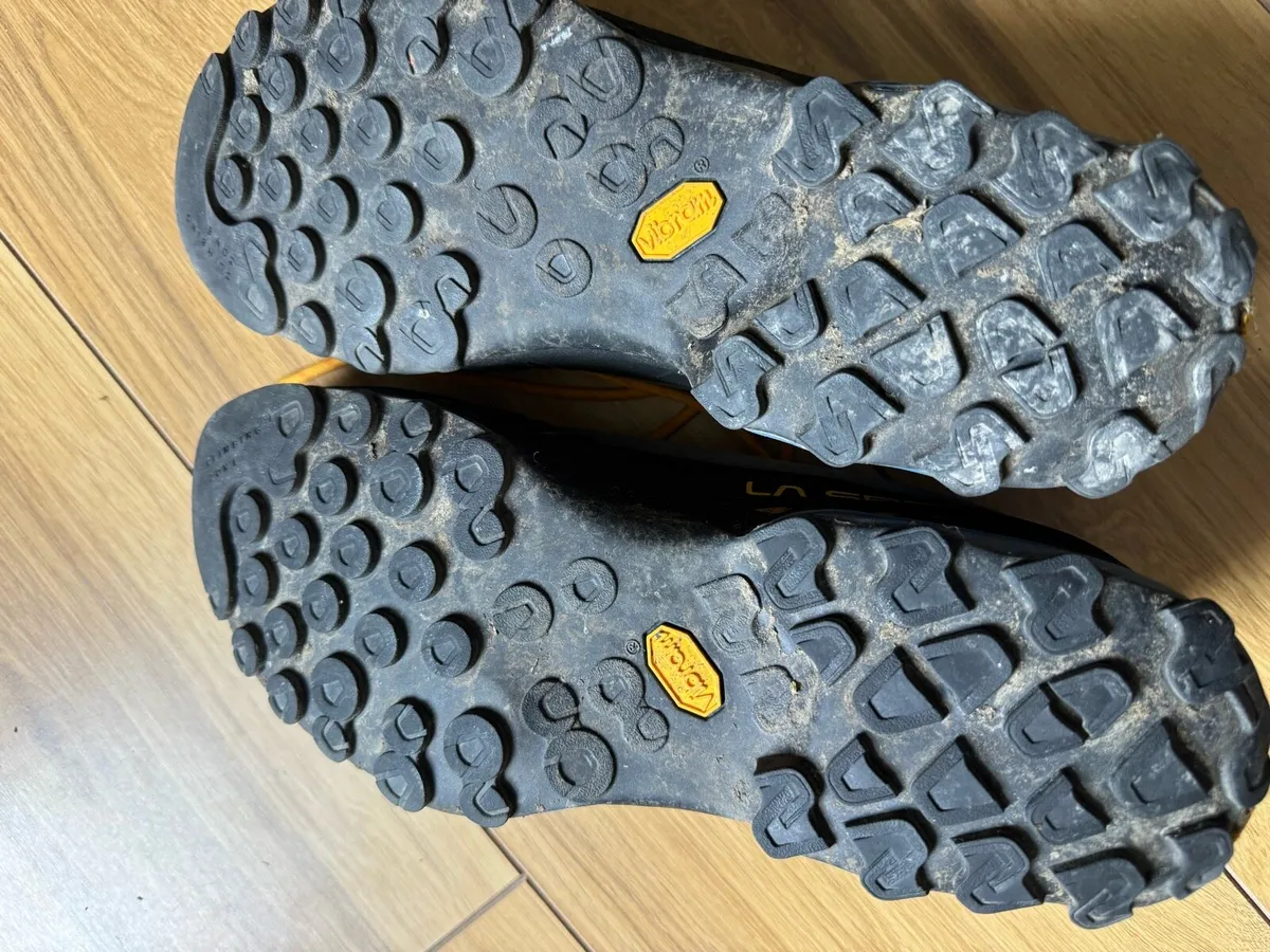 La sportiva shoes - Image 4