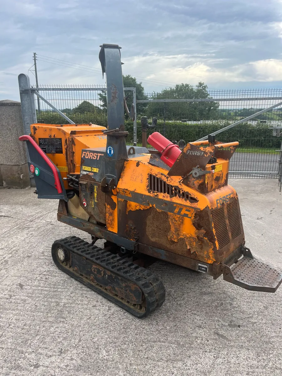 2017 Forst TR6 woodchipper - Image 1