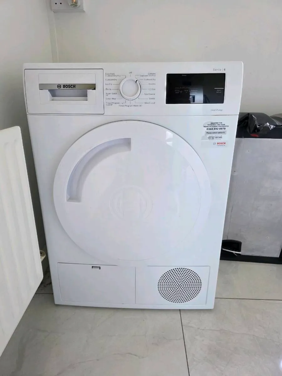Bosch series 4 dryer 8kg for sale - Image 1