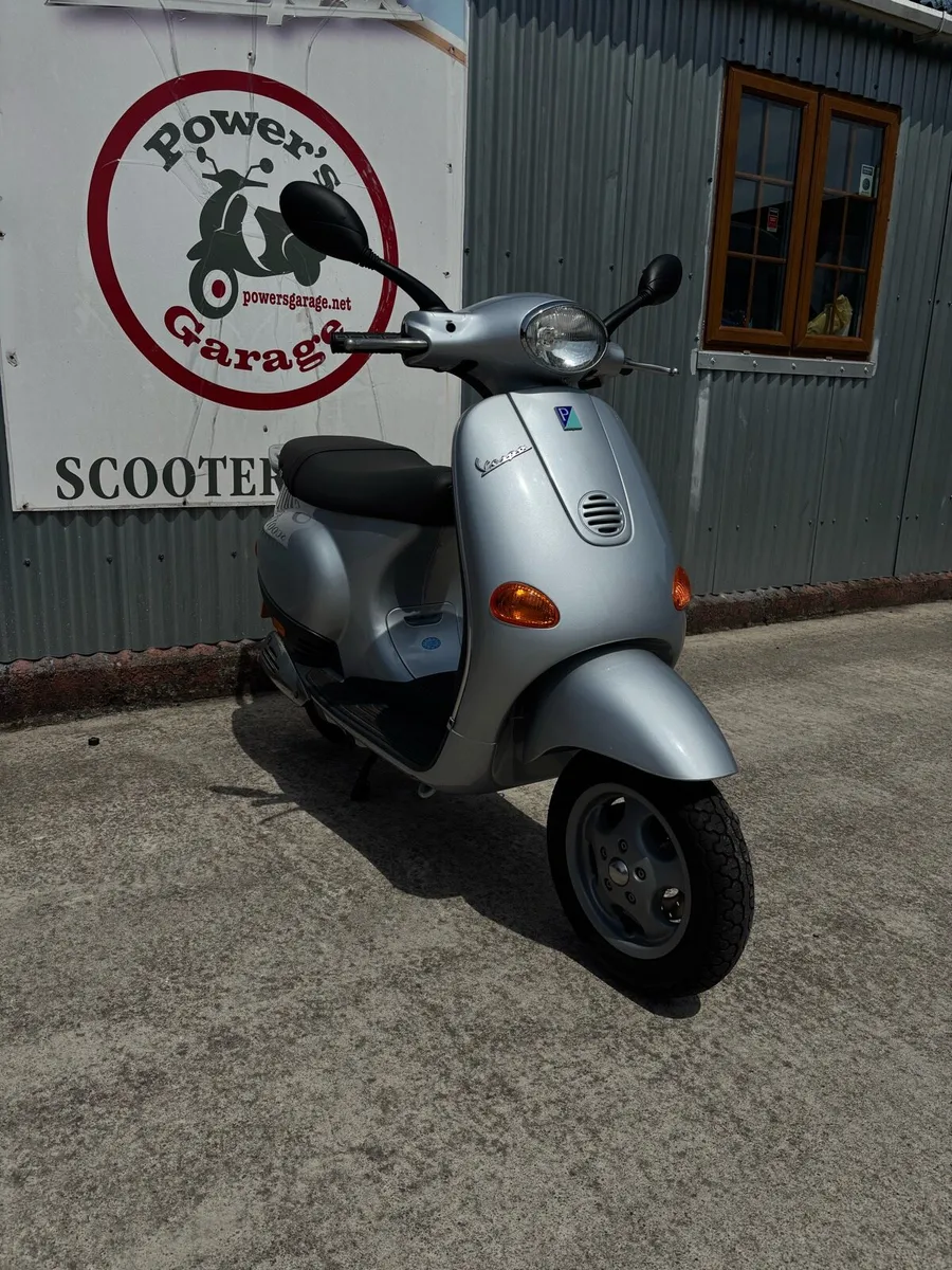 2004 Vespa ET2 50 ,  182 miles from new - Image 1