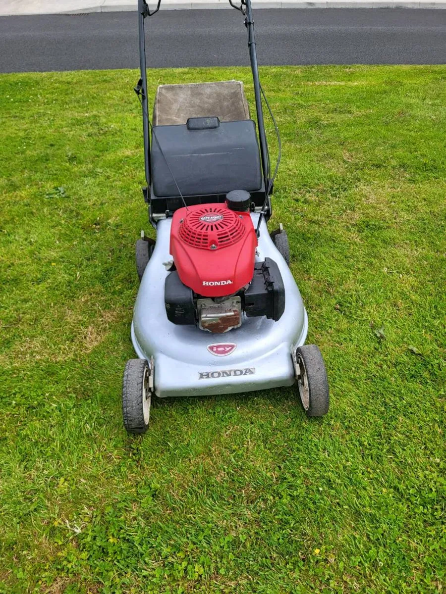 Honda Lawnmower - Image 1