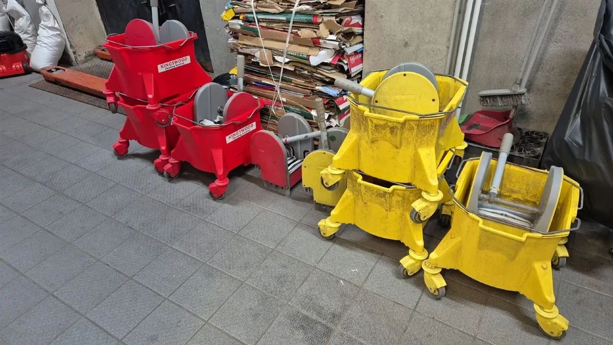 Mop buckets
