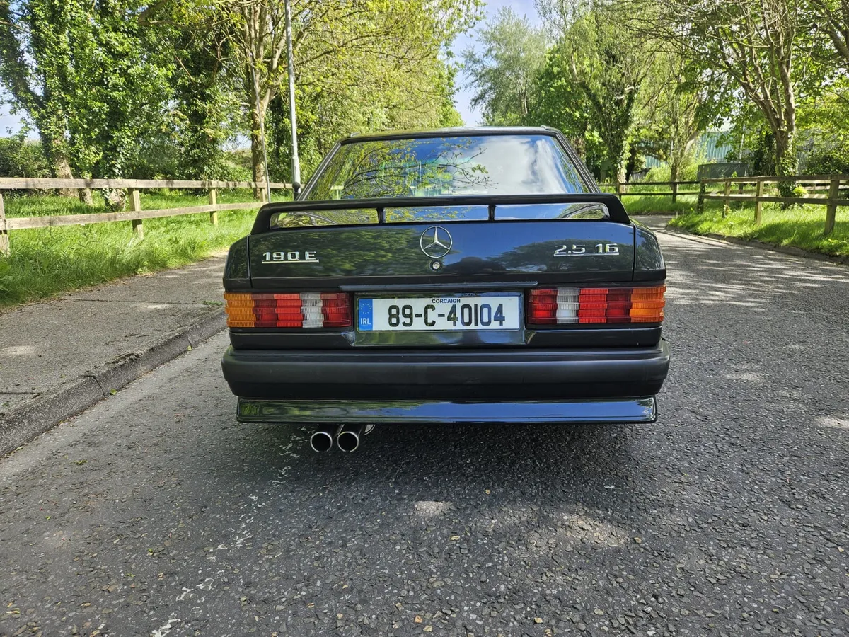 Mercedes 190 e Cosworth - Image 4