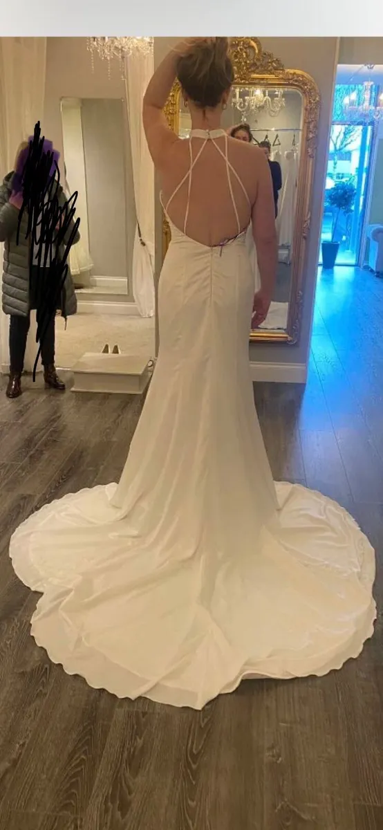 Wedding dress - Image 1