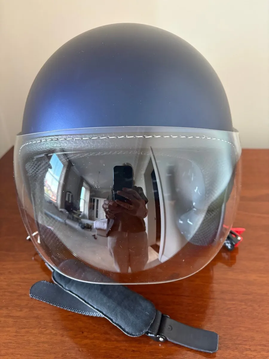 2 x VESPA Scooter Helmets - Image 2