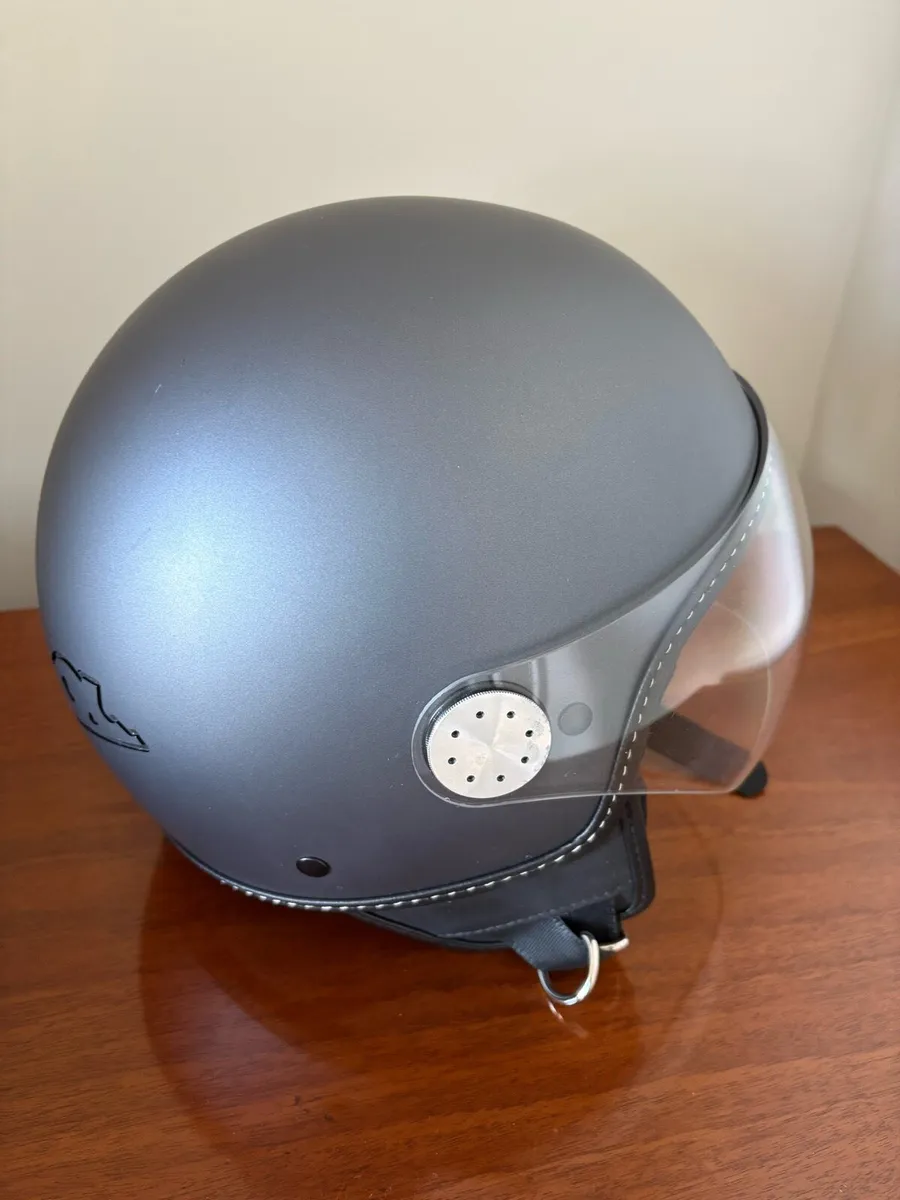 VESPA Scooter Helmet - Image 2