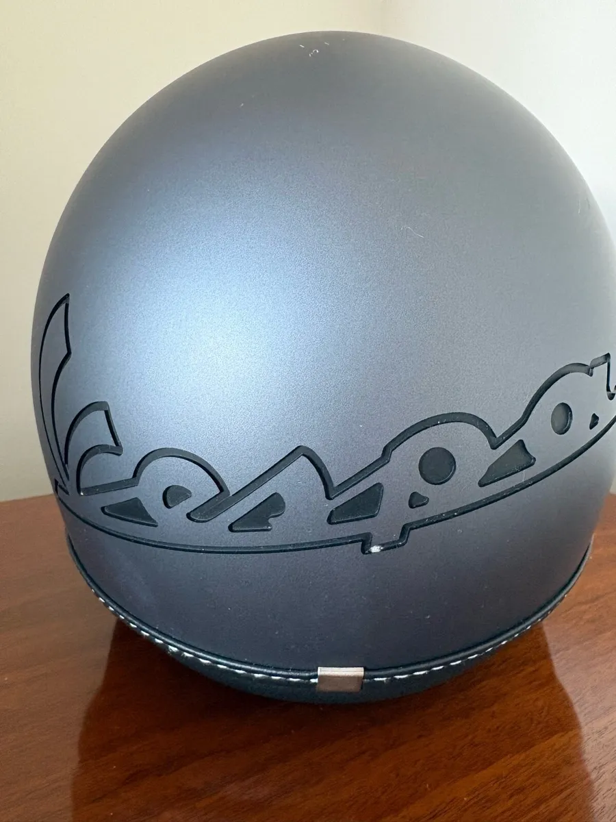 VESPA Scooter Helmet - Image 3