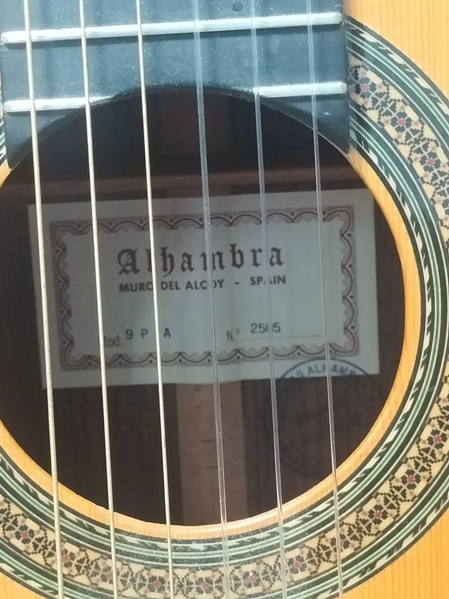 SPANISH GUITAR - Image 1