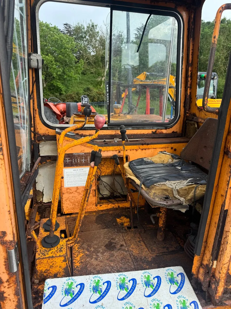 Nissan N-41 Mini Digger - Image 4