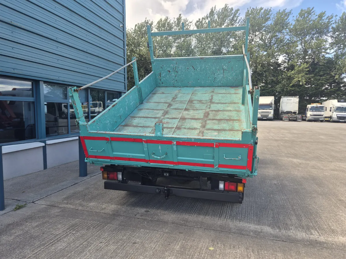 2018 Isuzu NPR75‑190 7.5T Tipper with Palfinger PK - Image 3