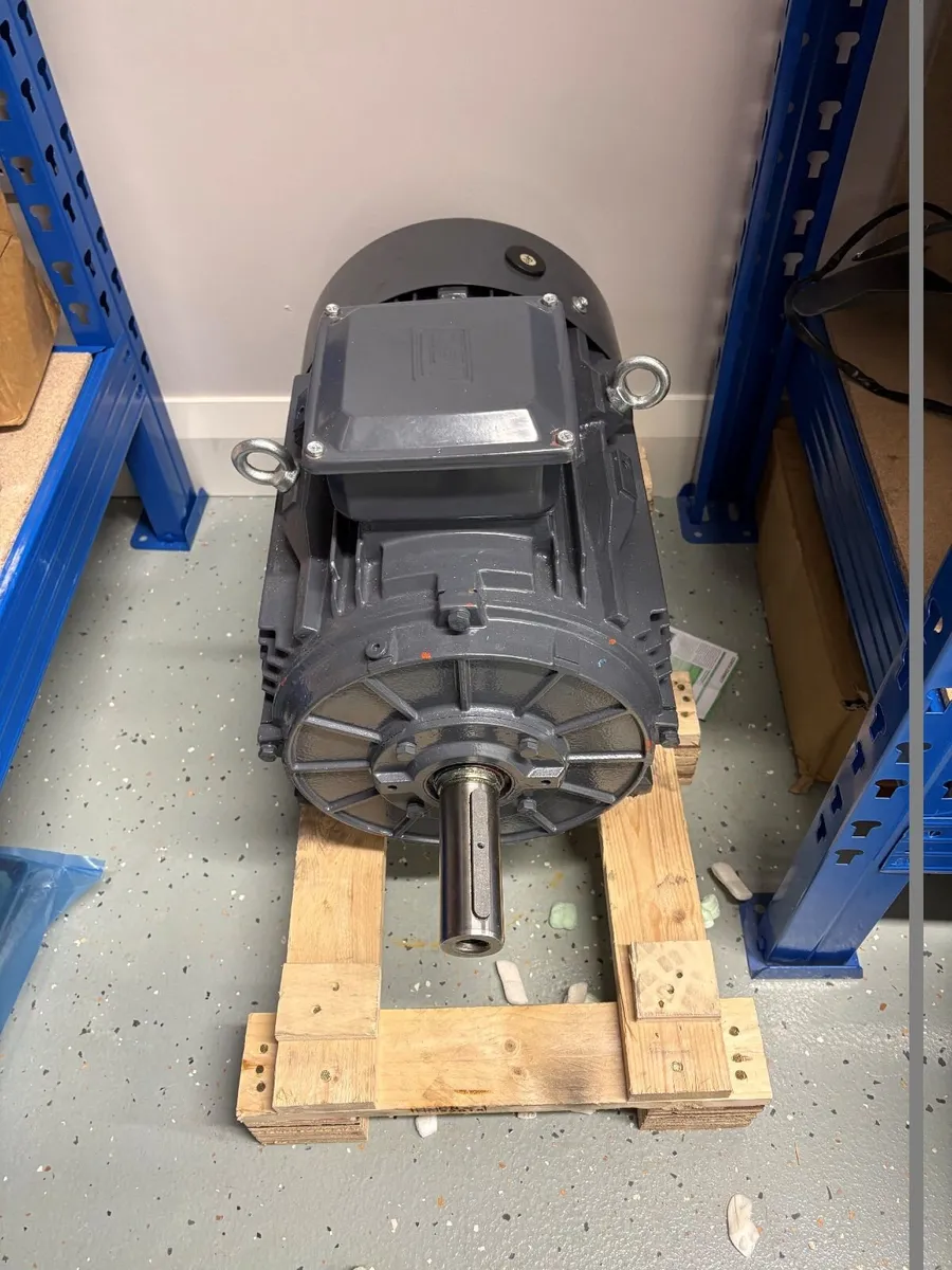 Electric motor 15 kW 3 phase - Image 2