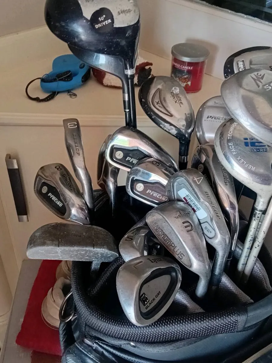 Golf clubs and bags - Image 2