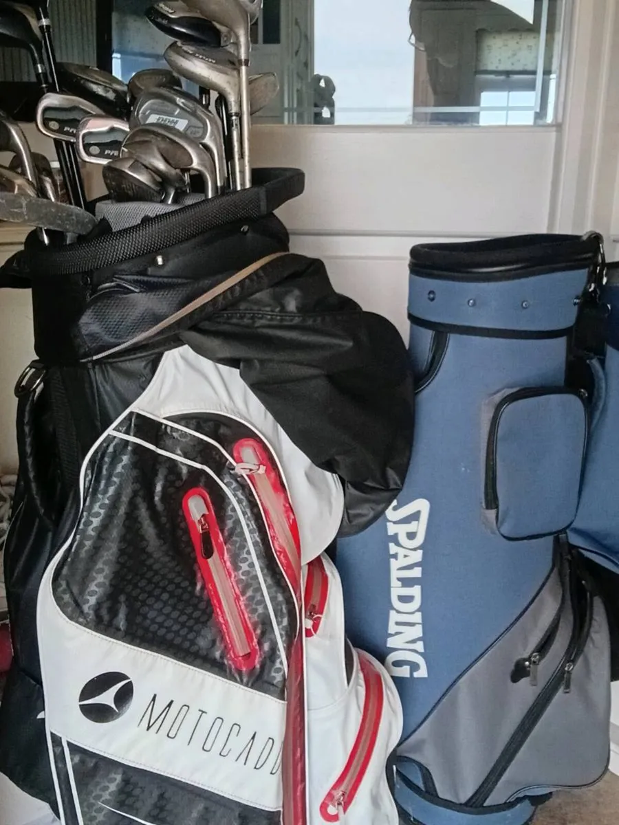 Golf clubs and bags - Image 4