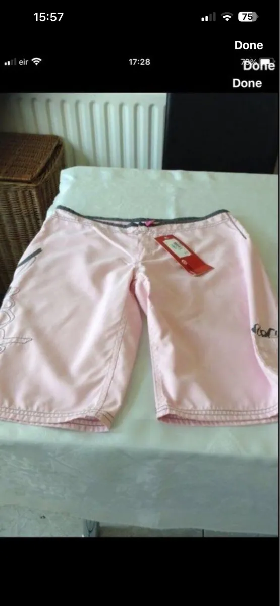 Ladies BNWT shorts size 10 €10 - Image 1