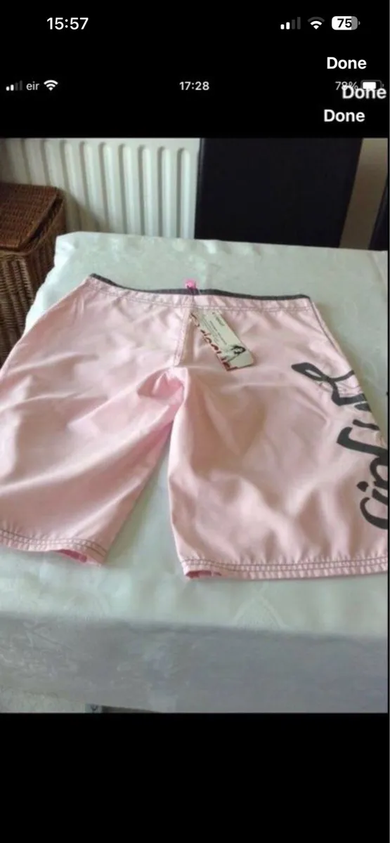 Ladies BNWT shorts size 10 €10 - Image 2